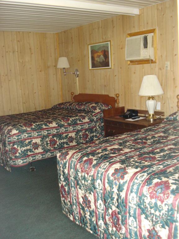 Cedar Grove Motel Altoona Quarto foto